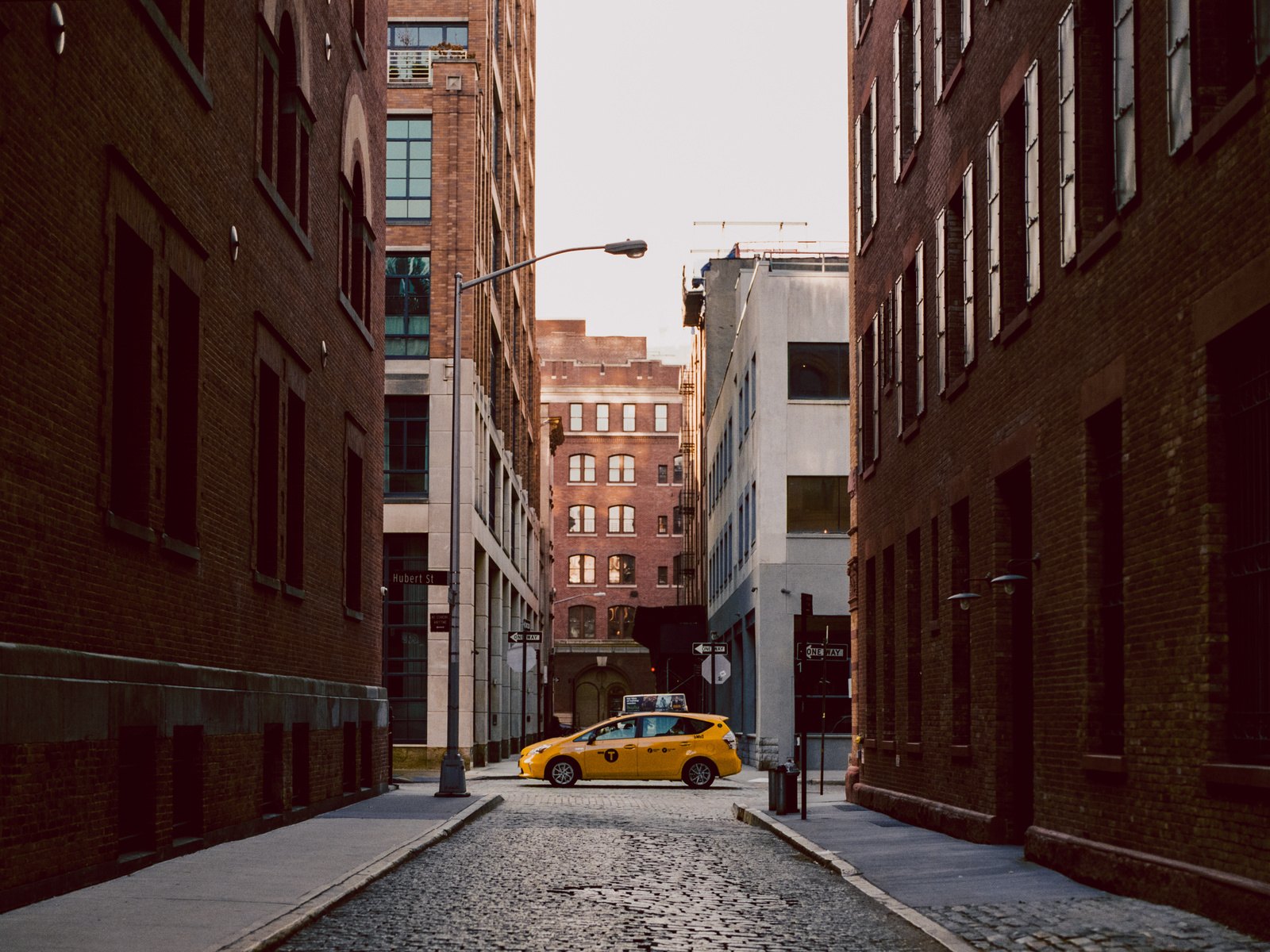 264689-19219981-Hasselblad501c14_jpg1.jpg