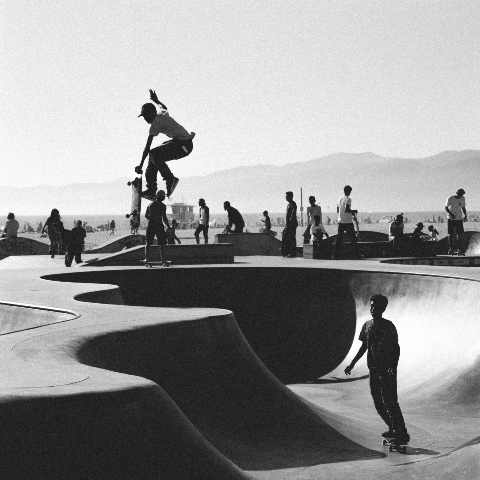 264689-18472932-LosAngeles0008_jpg.jpg
